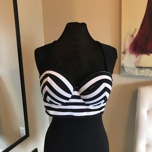 Torrid Bathing suit top - Size 1